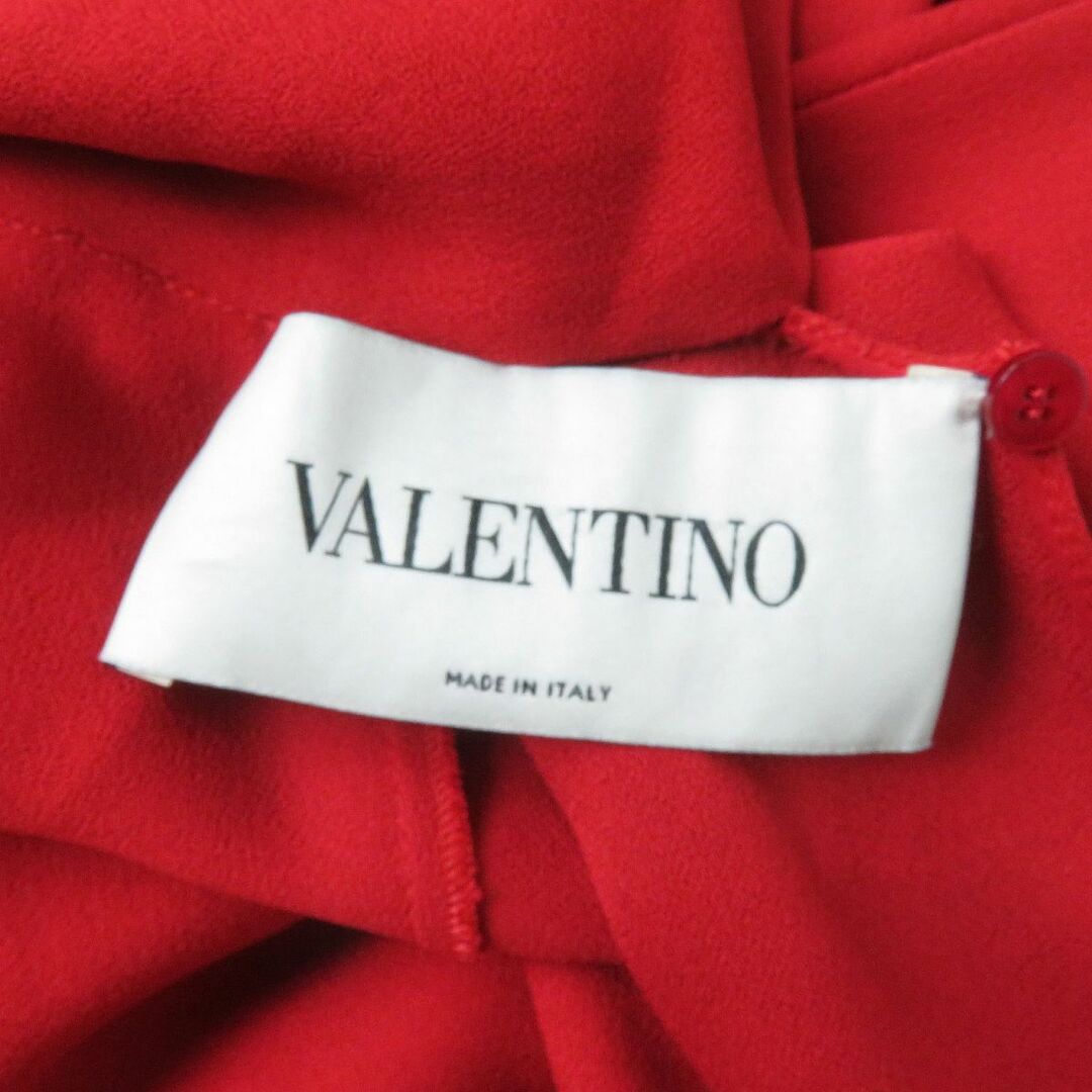 VALENTINO(ヴァレンティノ)の美品★正規品 VALENTINO ヴァレンティノ SB0VAP6350F 2019年 襟元スカーフデザイン 長袖 ロングワンピース/ドレス レッド 赤 36 イタリア製 レディースのワンピース(ロングワンピース/マキシワンピース)の商品写真