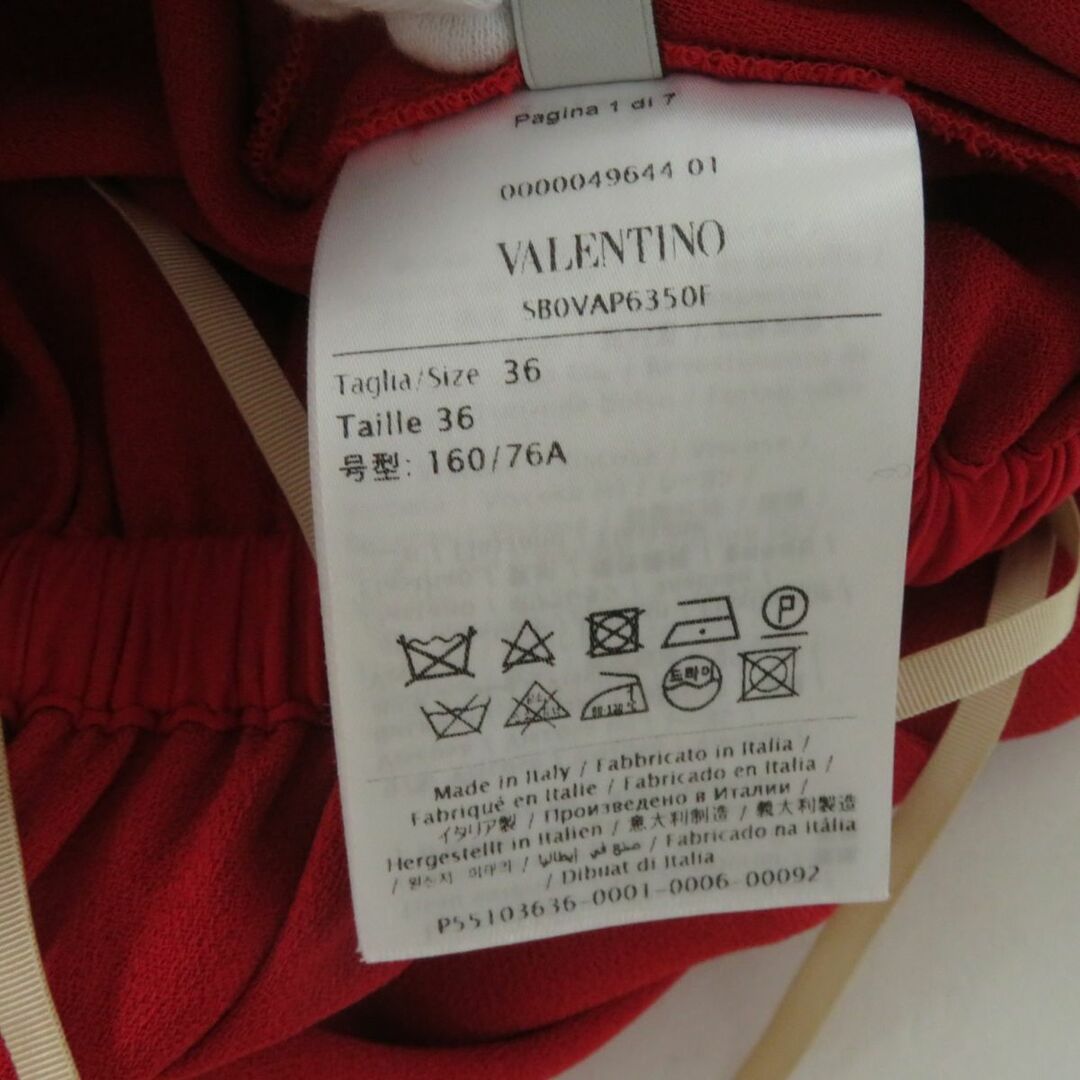 VALENTINO(ヴァレンティノ)の美品★正規品 VALENTINO ヴァレンティノ SB0VAP6350F 2019年 襟元スカーフデザイン 長袖 ロングワンピース/ドレス レッド 赤 36 イタリア製 レディースのワンピース(ロングワンピース/マキシワンピース)の商品写真