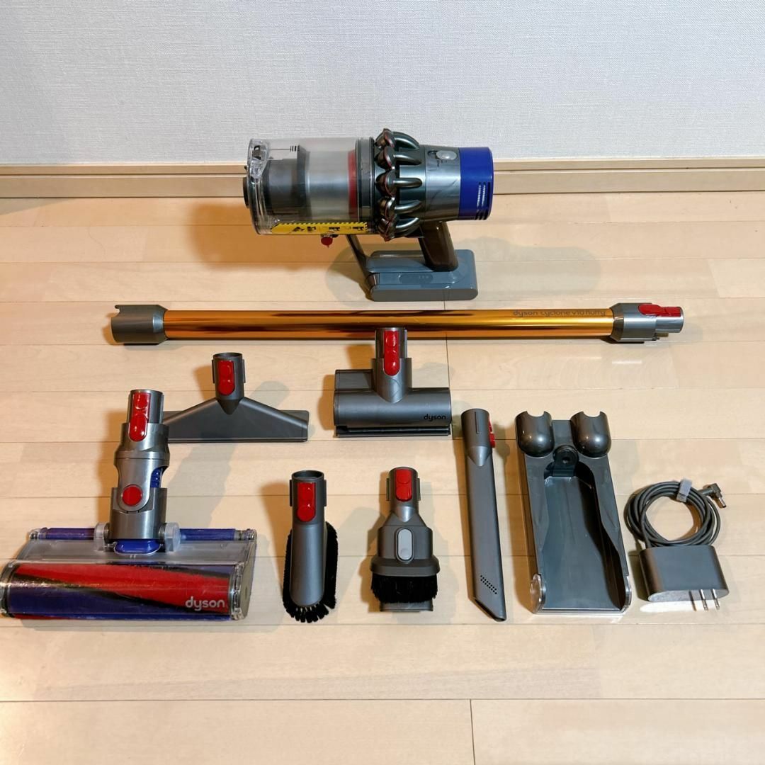 Dyson - ✨値引き中✨Dyson V10 SV12 Fluffy FFの通販 by ラック's