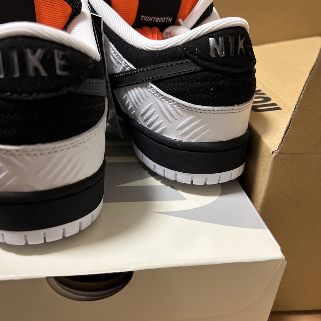 TIGHTBOOTH × NIKE SB DUNK LOW 25.0cm メンズの靴/シューズ(スニーカー)の商品写真