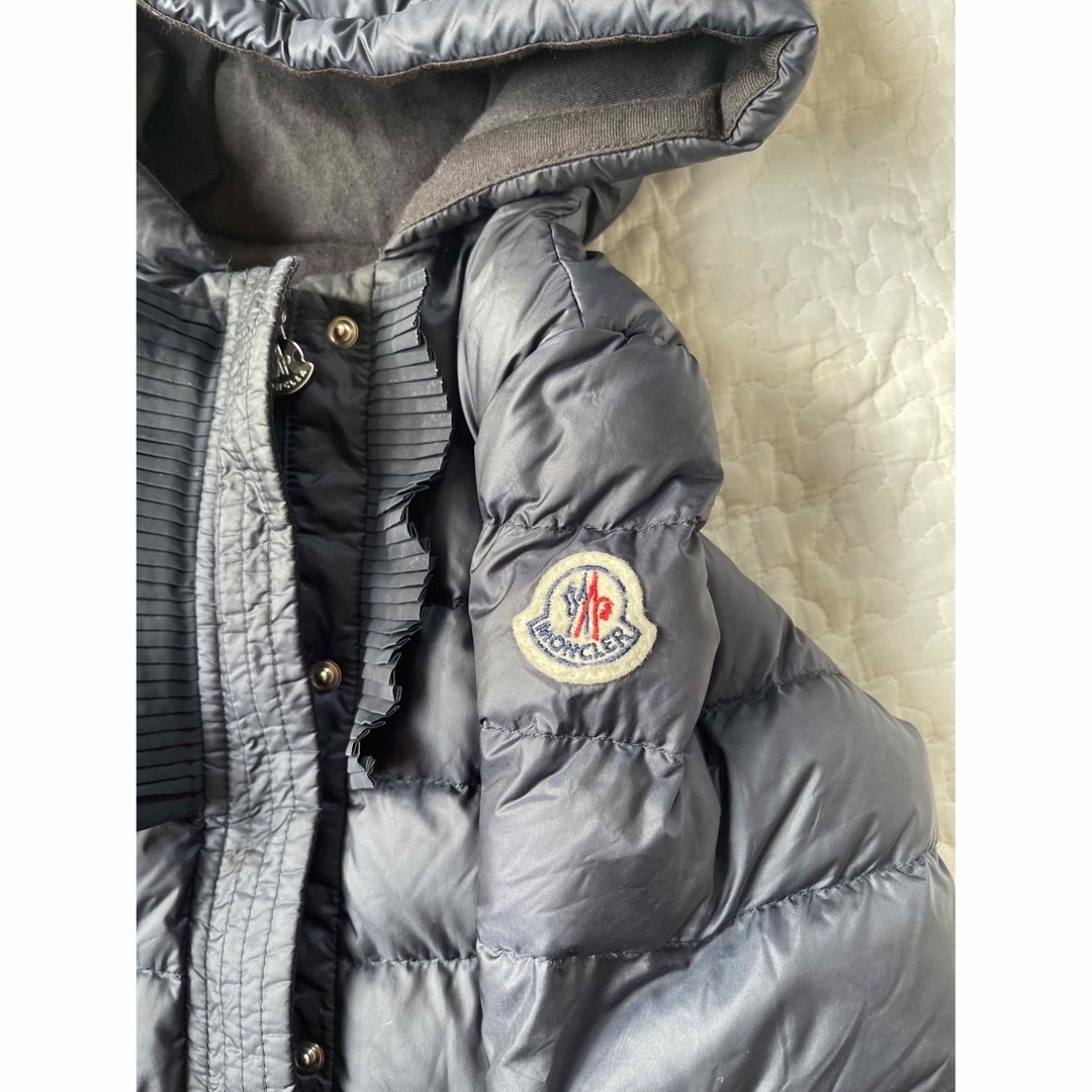 MONCLER(モンクレール)の値下げ中【美品】サイズ86 モンクレール　キッズ　ベビー　ダウン　ライトダウン キッズ/ベビー/マタニティのベビー服(~85cm)(ジャケット/コート)の商品写真