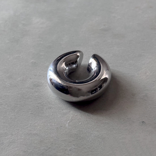 トゥデイフル(TODAYFUL)のWide ring earcuff silver No.1172(イヤーカフ)