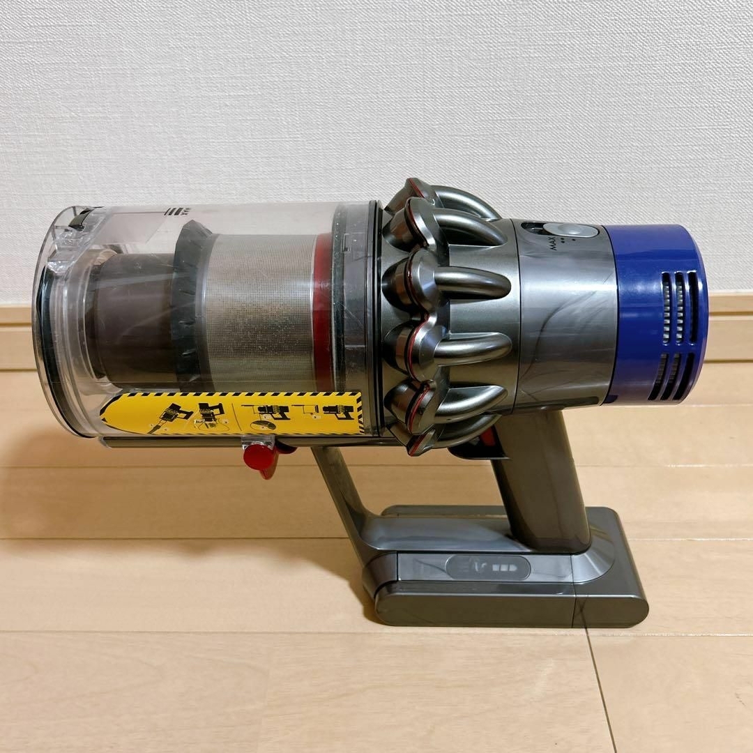 ✨安価✨Dyson V10 SV12 Fluffy FF　予備フィルター付き！