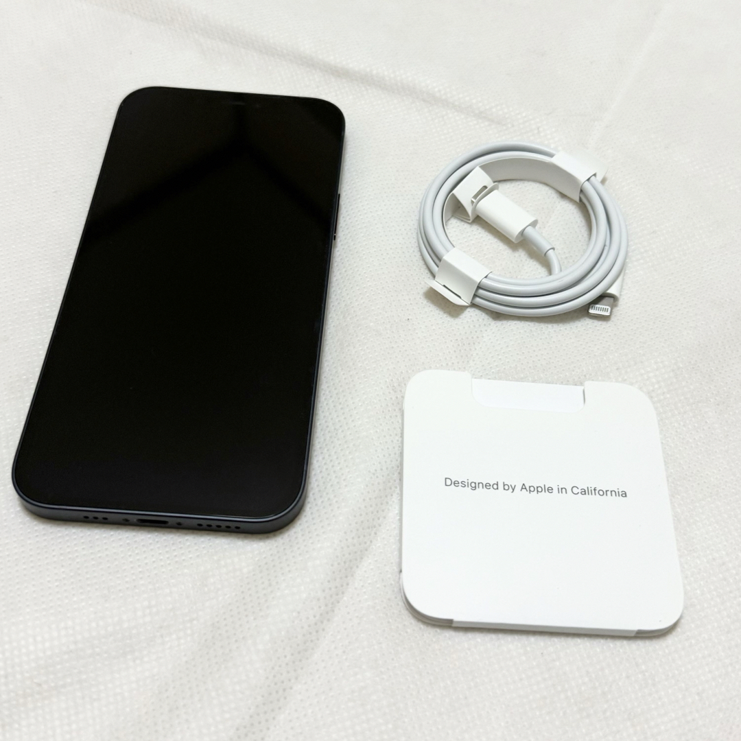 iPhone(アイフォーン)のiphone12 64g  スマホ/家電/カメラのスマートフォン/携帯電話(スマートフォン本体)の商品写真