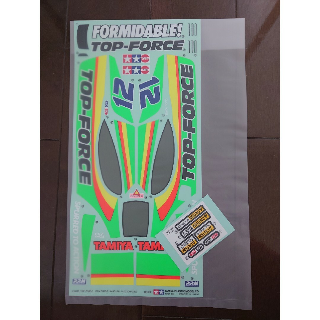 タミヤ純正品【2017復刻版 トップフォース ステッカー】新品・未開封・送料無料 エンタメ/ホビーのおもちゃ/ぬいぐるみ(ホビーラジコン)の商品写真