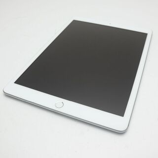 iPad 第5世代 Wi-Fi+Cellular シルバー 美品