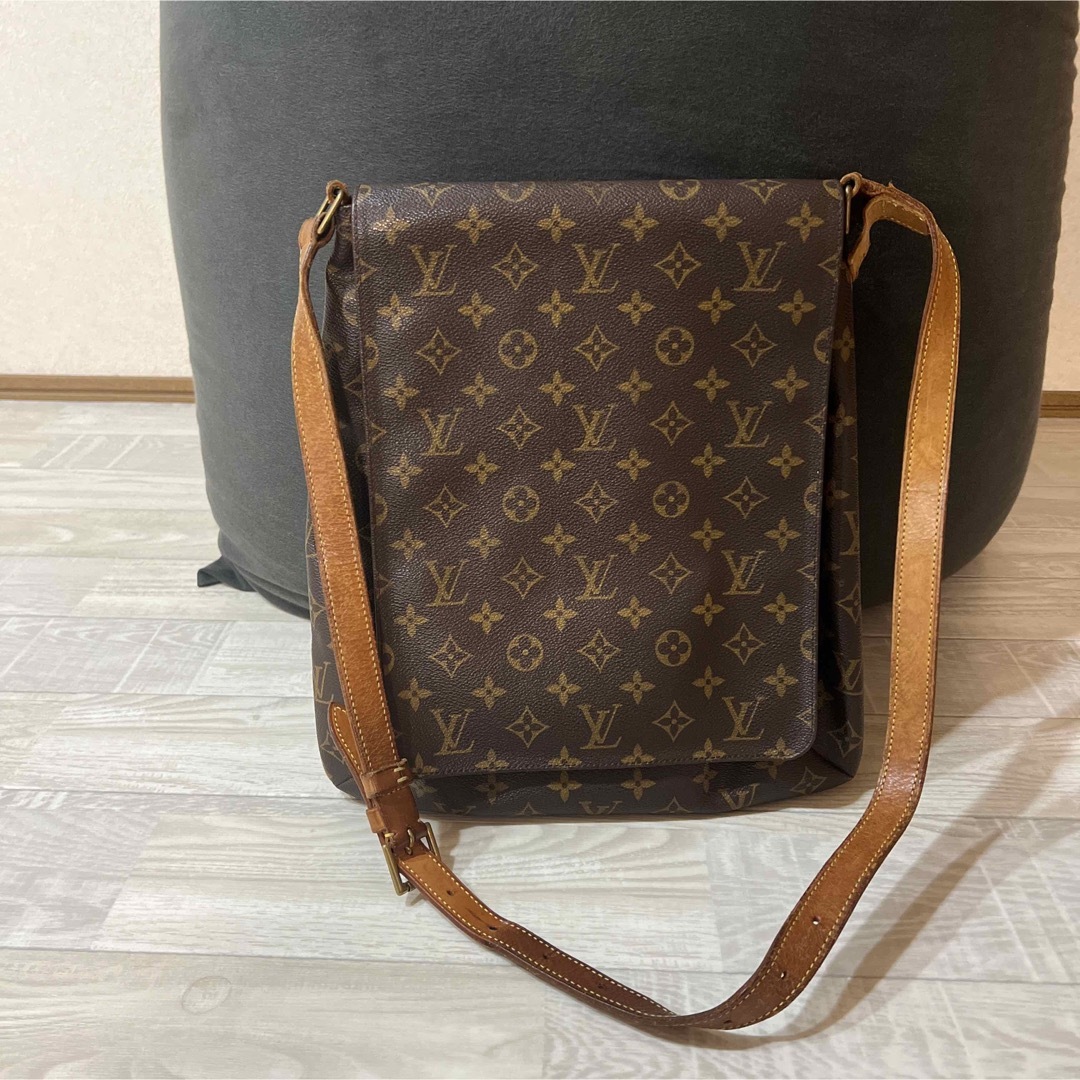 LOUIS VUITTON ( ルイ・ヴィトン ) ショルダーバック 正規品