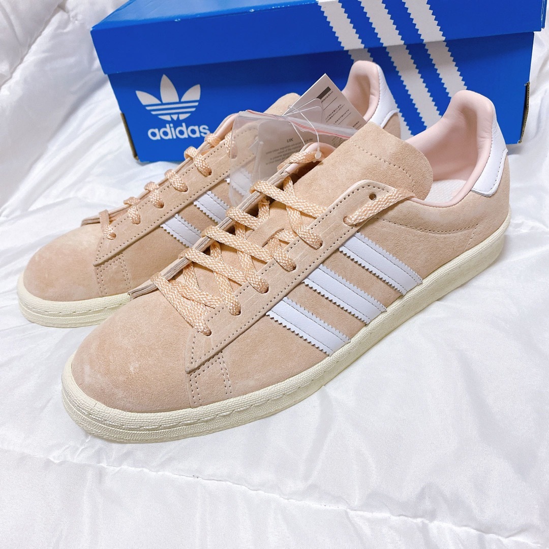 CAMPUS（adidas）(キャンパス)の新品未使用 adidas CAMPUS 80s 27.0cm ピンクベージュ メンズの靴/シューズ(スニーカー)の商品写真