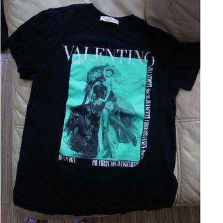 VALENTINO - Valentino スパンコールTシャツの通販 by taeyeonshop ...
