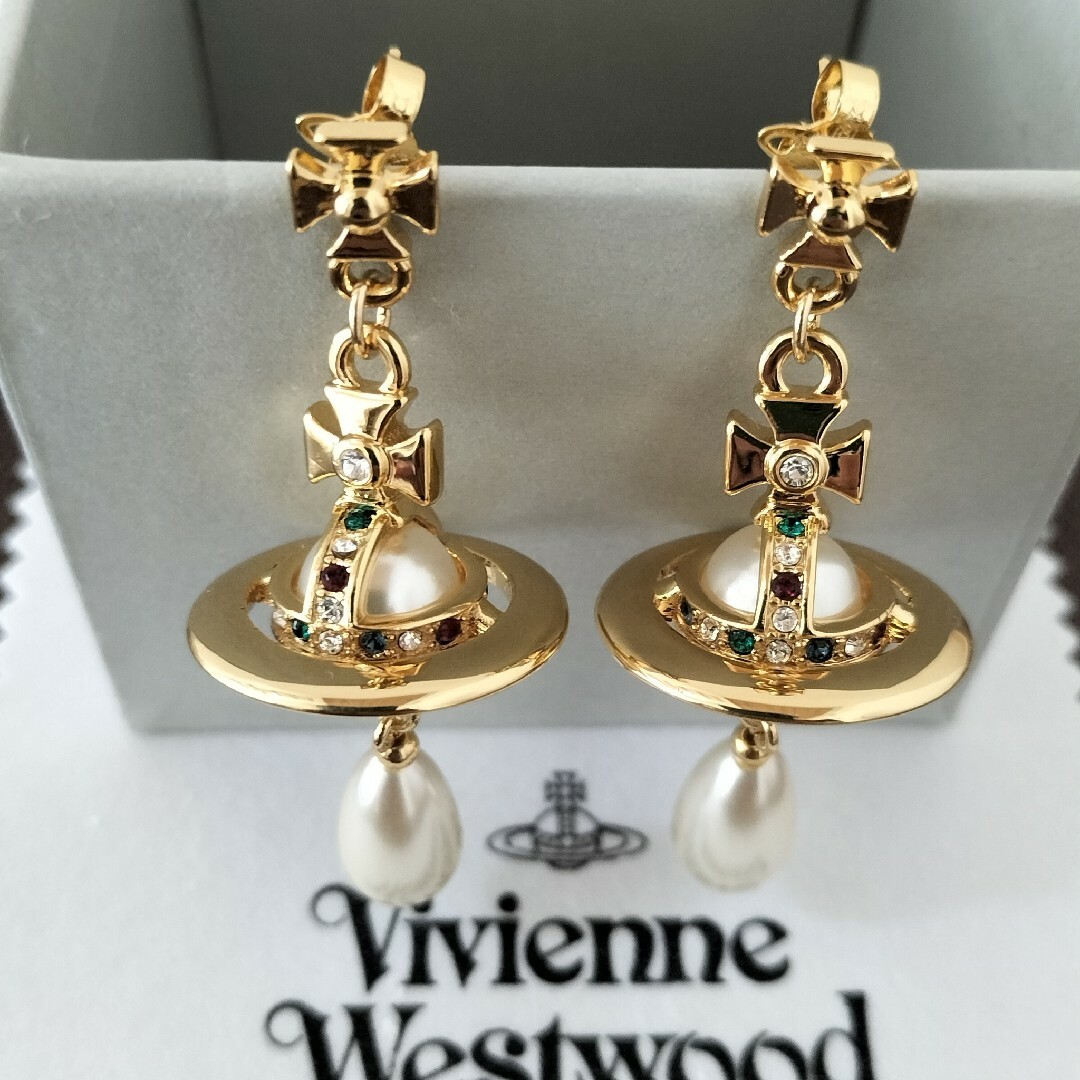 Vivienne Westwood(ヴィヴィアンウエストウッド)のヴィヴィアンウエストウッド　パールピアス レディースのアクセサリー(ピアス)の商品写真