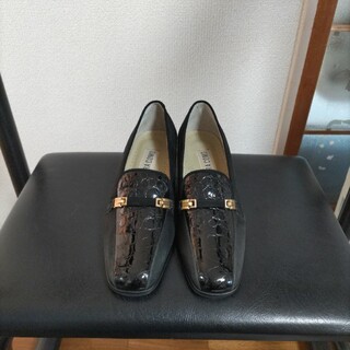 くつ　革靴　ローファー　エナメル　スウェード　ベルト　日本製　22(ローファー/革靴)