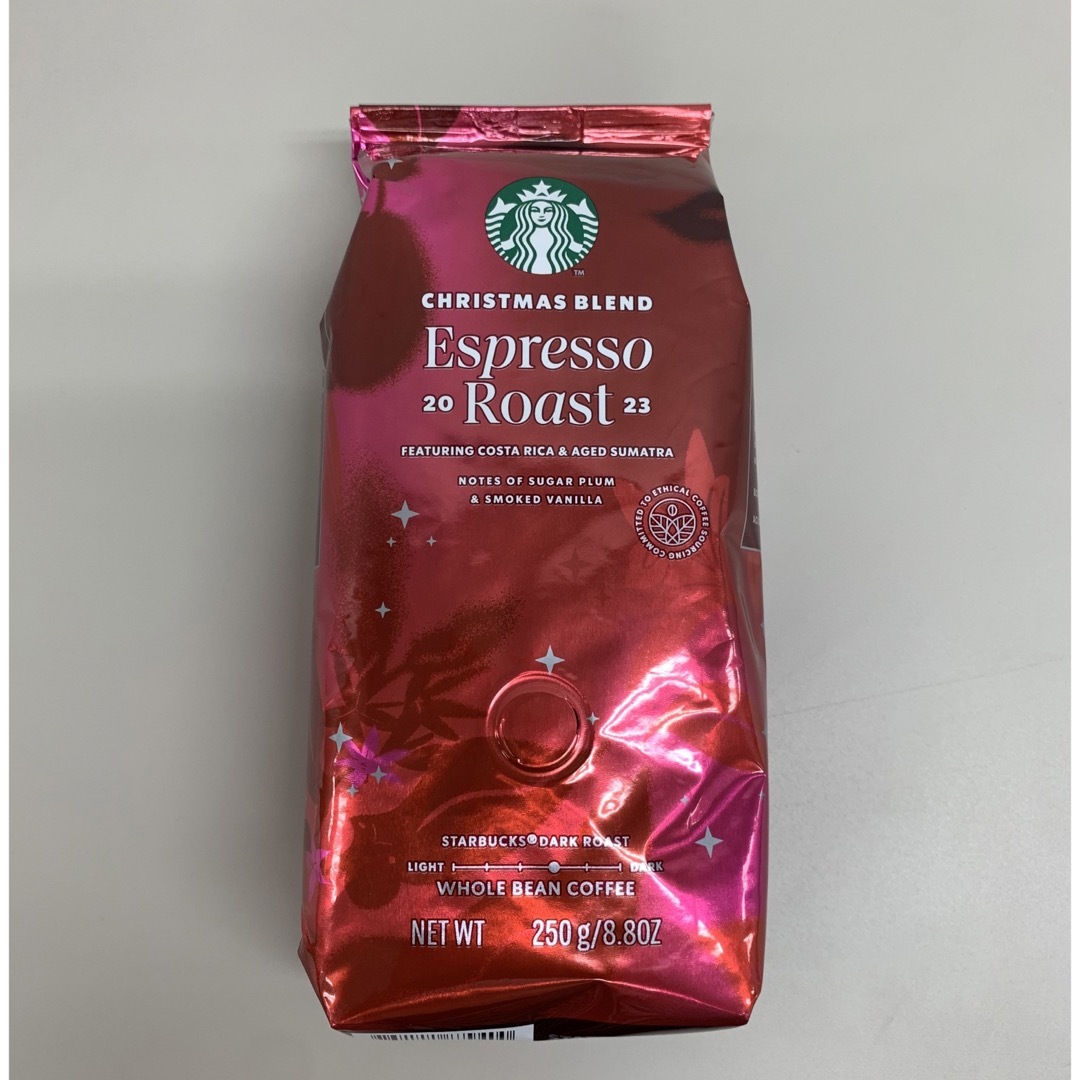 Starbucks Coffee(スターバックスコーヒー)の❤️2023ホリデーシーズン❤️スターバックス★ エスプレッソロースト★豆タイプ 食品/飲料/酒の飲料(コーヒー)の商品写真