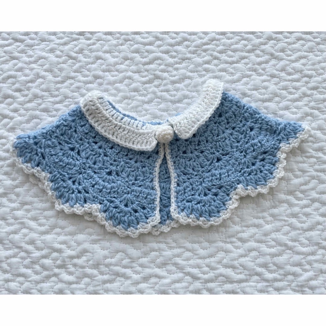 ダフメイコスチューム🧸手編みのウィンターポンチョ iceblue  ハンドメイドのぬいぐるみ/人形(ぬいぐるみ)の商品写真