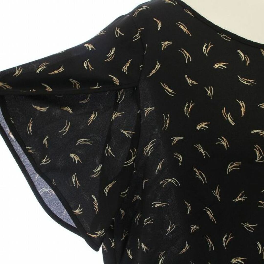 COUP DE CHANCE(クードシャンス)のクードシャンス フェザー柄フェミニンブラウス シアー 半袖 38 M ブラック レディースのトップス(シャツ/ブラウス(半袖/袖なし))の商品写真