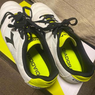 サッカー　スパイク　シューズ　DIADORA(シューズ)