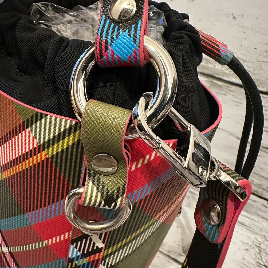 Vivienne Westwood(ヴィヴィアンウエストウッド)の超美品 希少 vivienne westwood バケットバッグ チェック柄 レディースのバッグ(ハンドバッグ)の商品写真