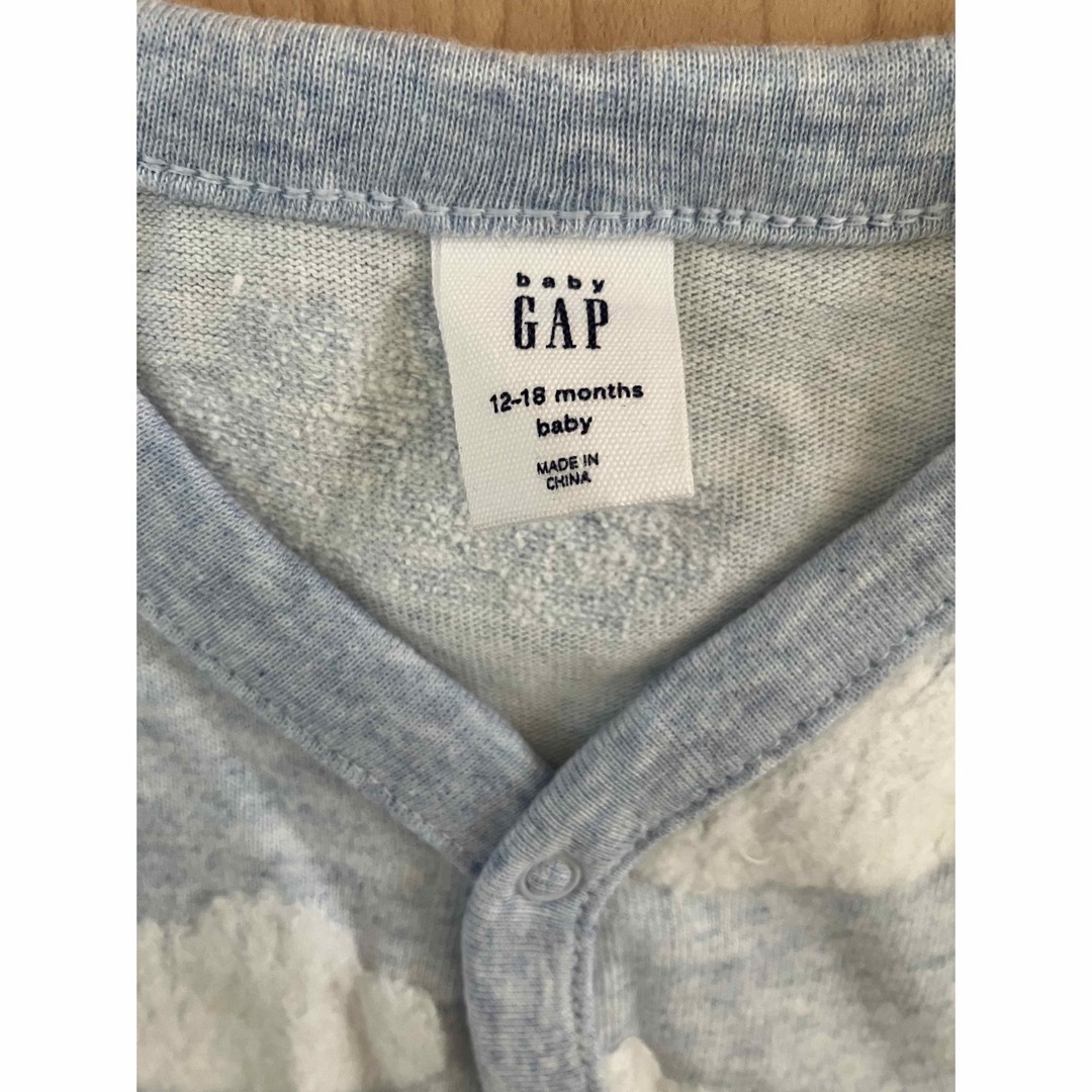 GAP(ギャップ)のロンパース　12-18month キッズ/ベビー/マタニティのベビー服(~85cm)(ロンパース)の商品写真