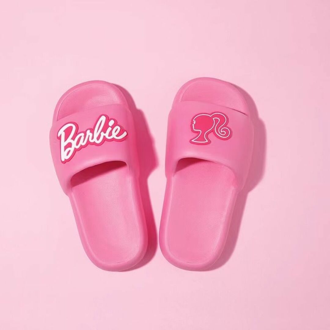 Barbie(バービー)のBarbie バービー 24cm　サンダル　スリッパ　厚底　日本未入荷 レディースの靴/シューズ(サンダル)の商品写真