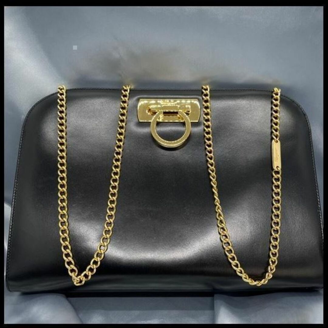 Ferragamo - 【美品】 フェラガモ ガンチーニ ショルダーバッグの通販