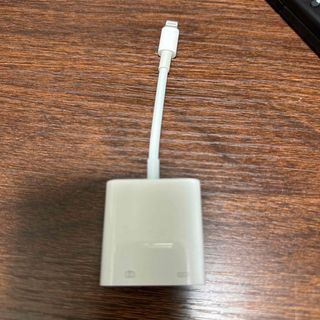 アップル(Apple)のApple◆Lightning USB 3カメラアダプタ/A1619(映像用ケーブル)