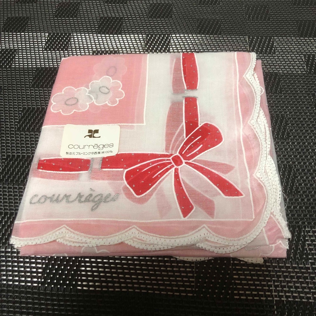 Courreges(クレージュ)のクレージュ　ハンカチ2枚　リボン、ハート　未使用 レディースのファッション小物(ハンカチ)の商品写真