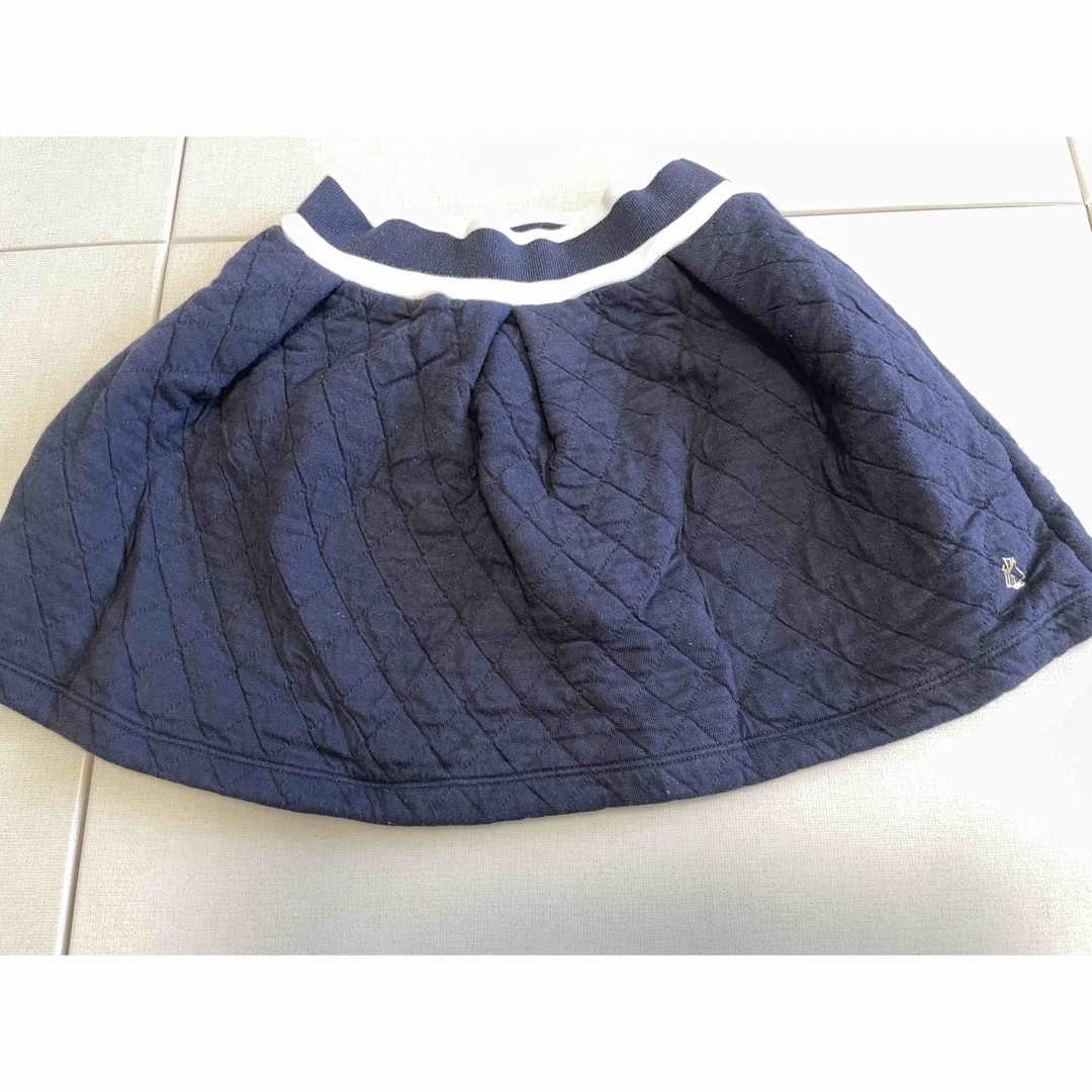 PETIT BATEAU(プチバトー)の【中古】プチバトー　チュビックキルティングスカート キッズ/ベビー/マタニティのキッズ服女の子用(90cm~)(スカート)の商品写真