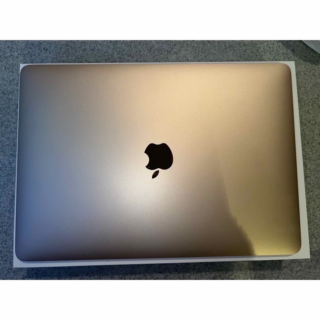 MacBook Air (Retina, 13-inch, 2019) gold