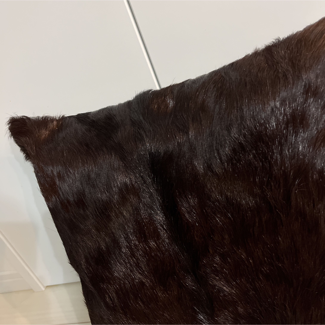 100% GoatSkin クッション インテリア/住まい/日用品のインテリア小物(クッション)の商品写真