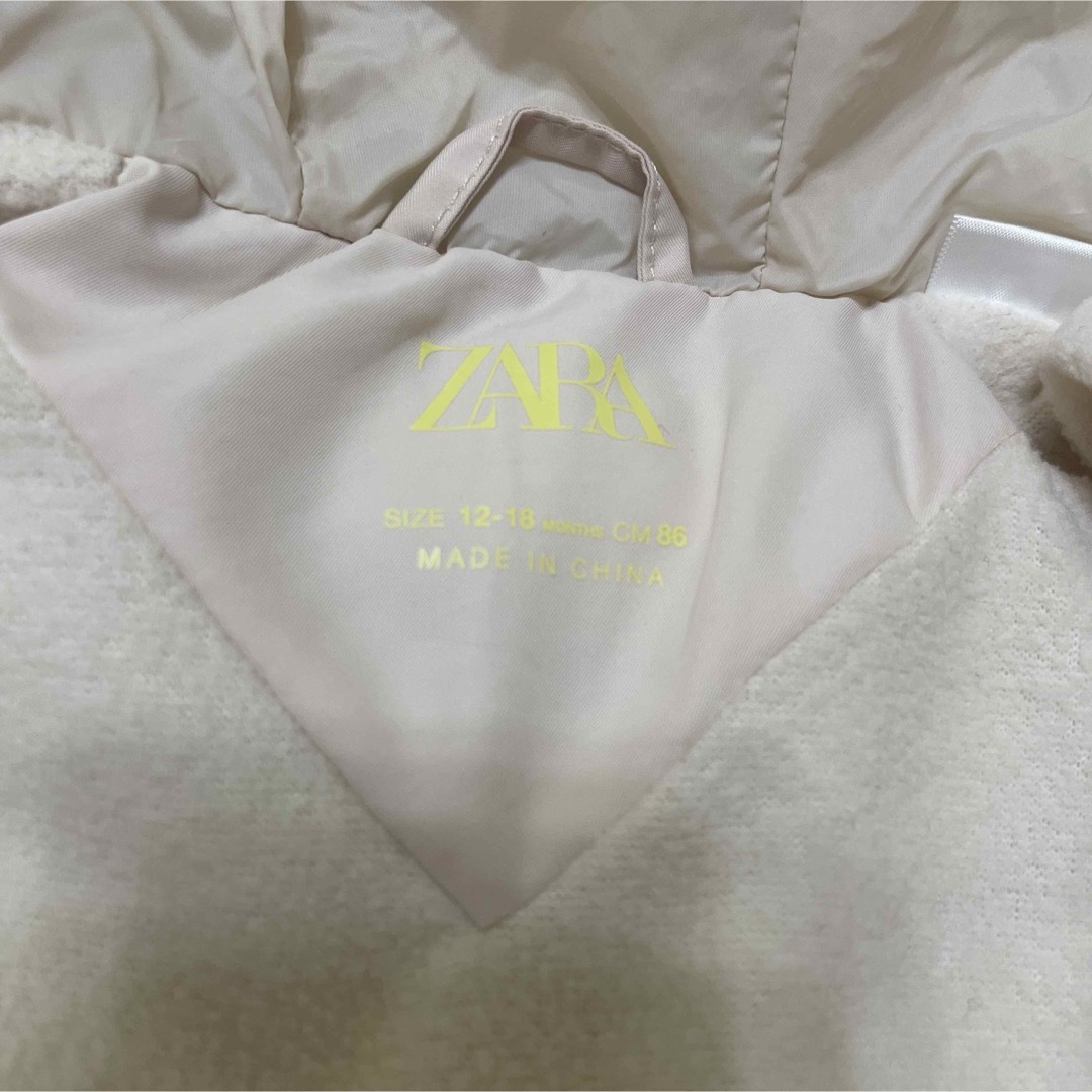 ZARA(ザラ)のZARA BABY    パフジャケット キッズ/ベビー/マタニティのベビー服(~85cm)(ジャケット/コート)の商品写真