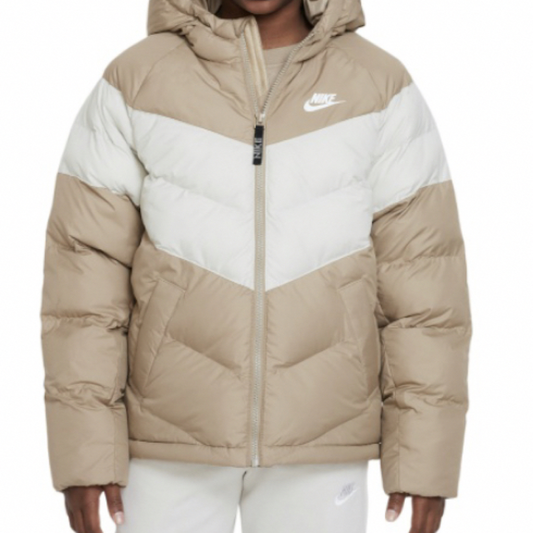 NIKE - 新品未使用 NIKE 中綿ジャケット☆ダウンの通販 by NIKE - 新品未使用 NIKE 中綿ジャケット☆ダウンの通販 by