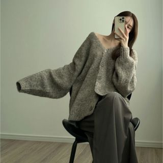 アメリヴィンテージ(Ameri VINTAGE)の2way boucle knit cardigan  ブークレニットカーディガン(カーディガン)