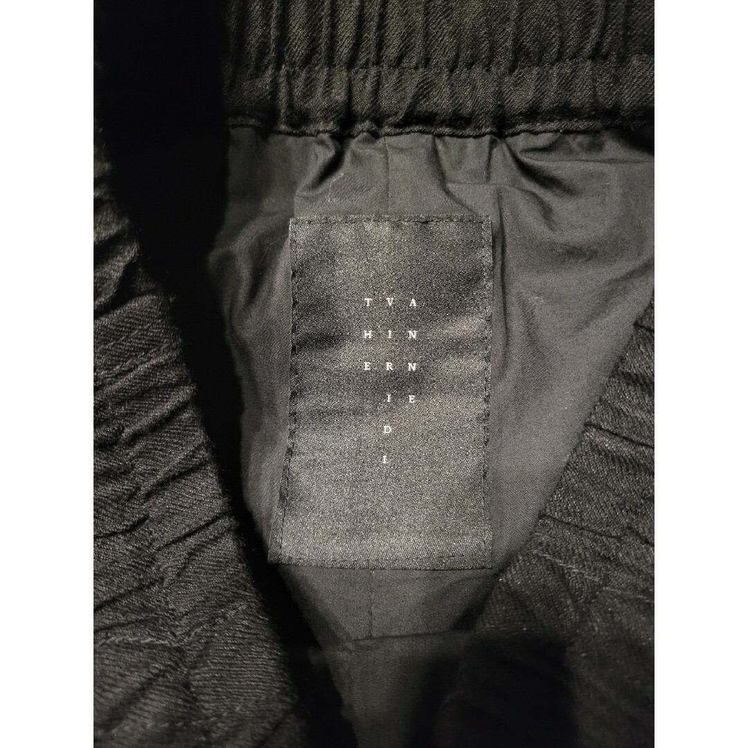 The Viridi-anne(ザヴィリジアン)のthe viridi-anne レイヤードウールジョガーパンツ メンズのパンツ(サルエルパンツ)の商品写真