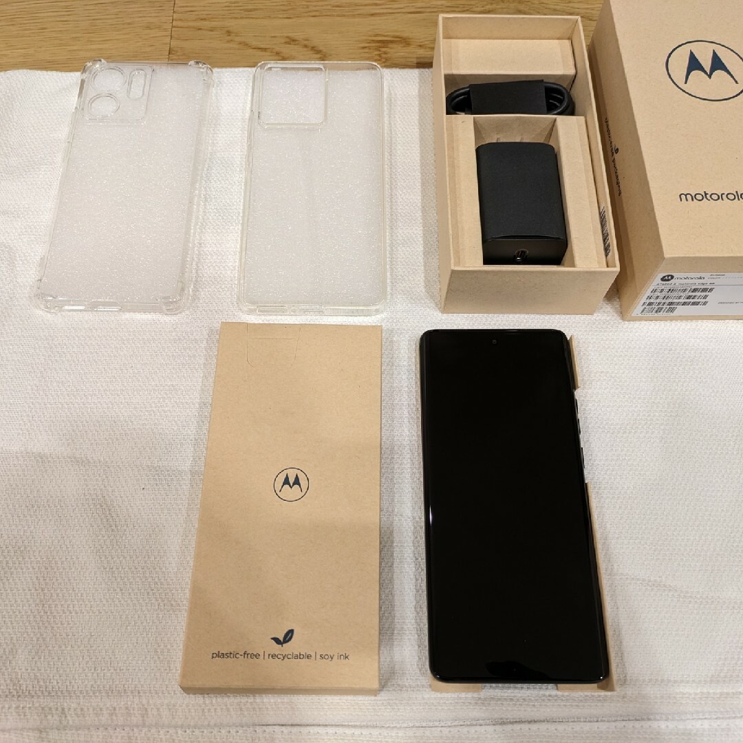 スマートフォン/携帯電話【美品】Motorola　edge40（おまけ付き）