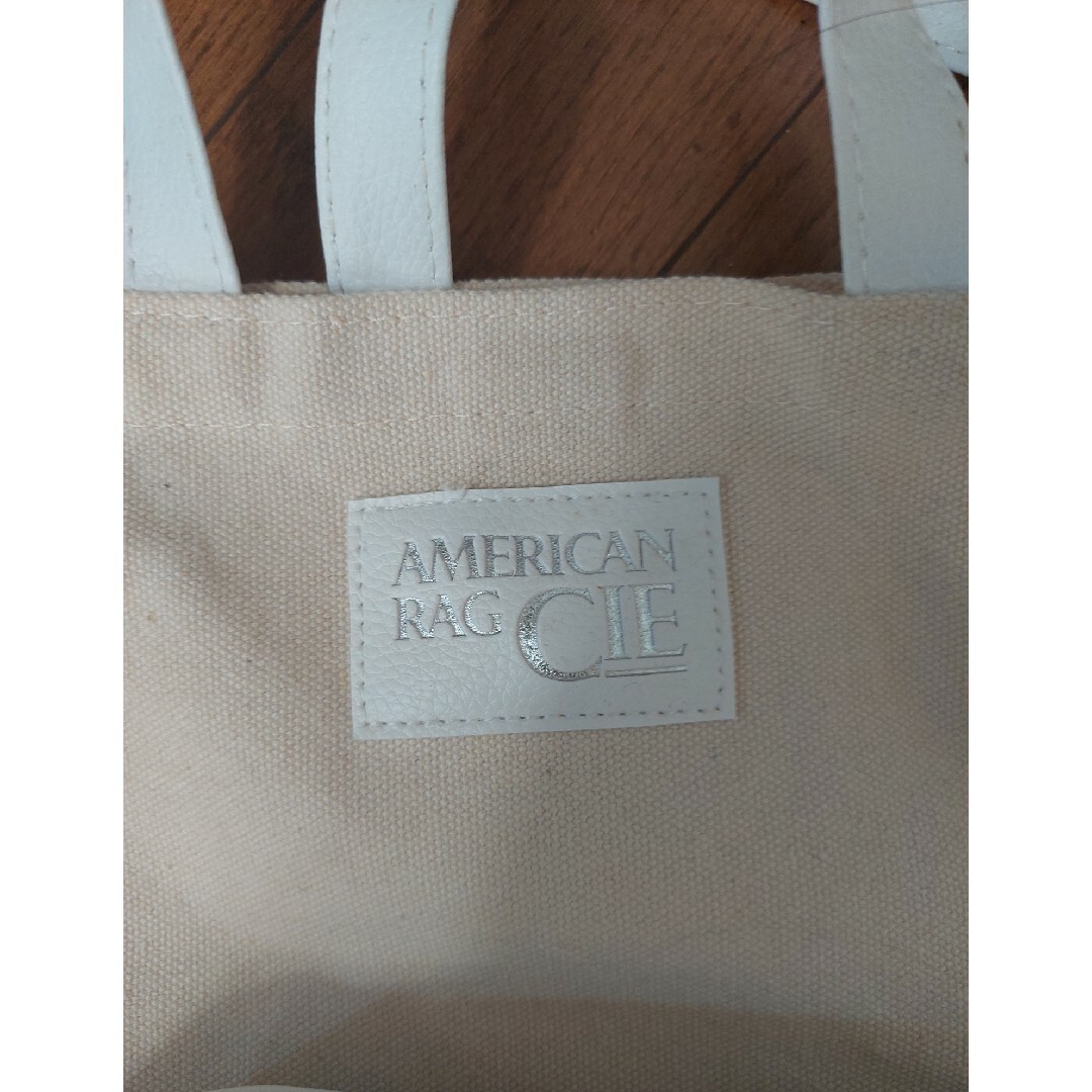 AMERICAN RAG CIE(アメリカンラグシー)のAMERICAN RAG CIE ムック本 付録 ショルダーバック レディースのバッグ(ショルダーバッグ)の商品写真