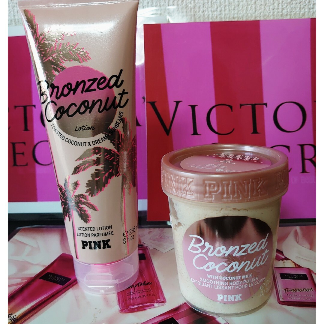 Victoria's Secret(ヴィクトリアズシークレット)のVictoria's Secretボディクリームexfoliant &cream コスメ/美容のボディケア(ボディローション/ミルク)の商品写真