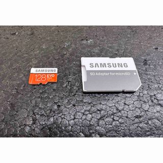 サムスン(SAMSUNG)のマイクロＳＤカード　１２８ＧＢとアダプタセット(PC周辺機器)