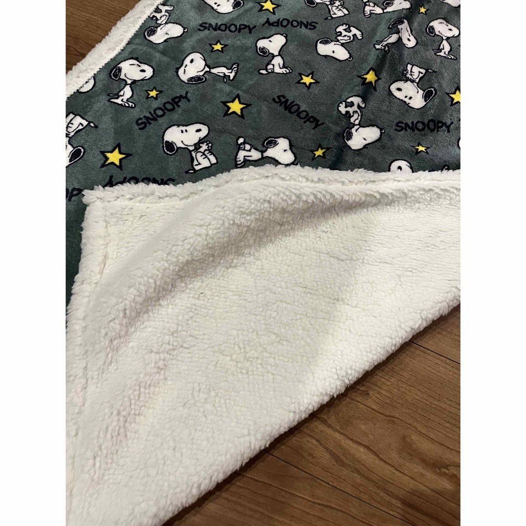 SNOOPY(スヌーピー)の【残り1点】【大人気】 スヌーピー ひざ掛け 毛布 キッズ/ベビー/マタニティの寝具/家具(毛布)の商品写真