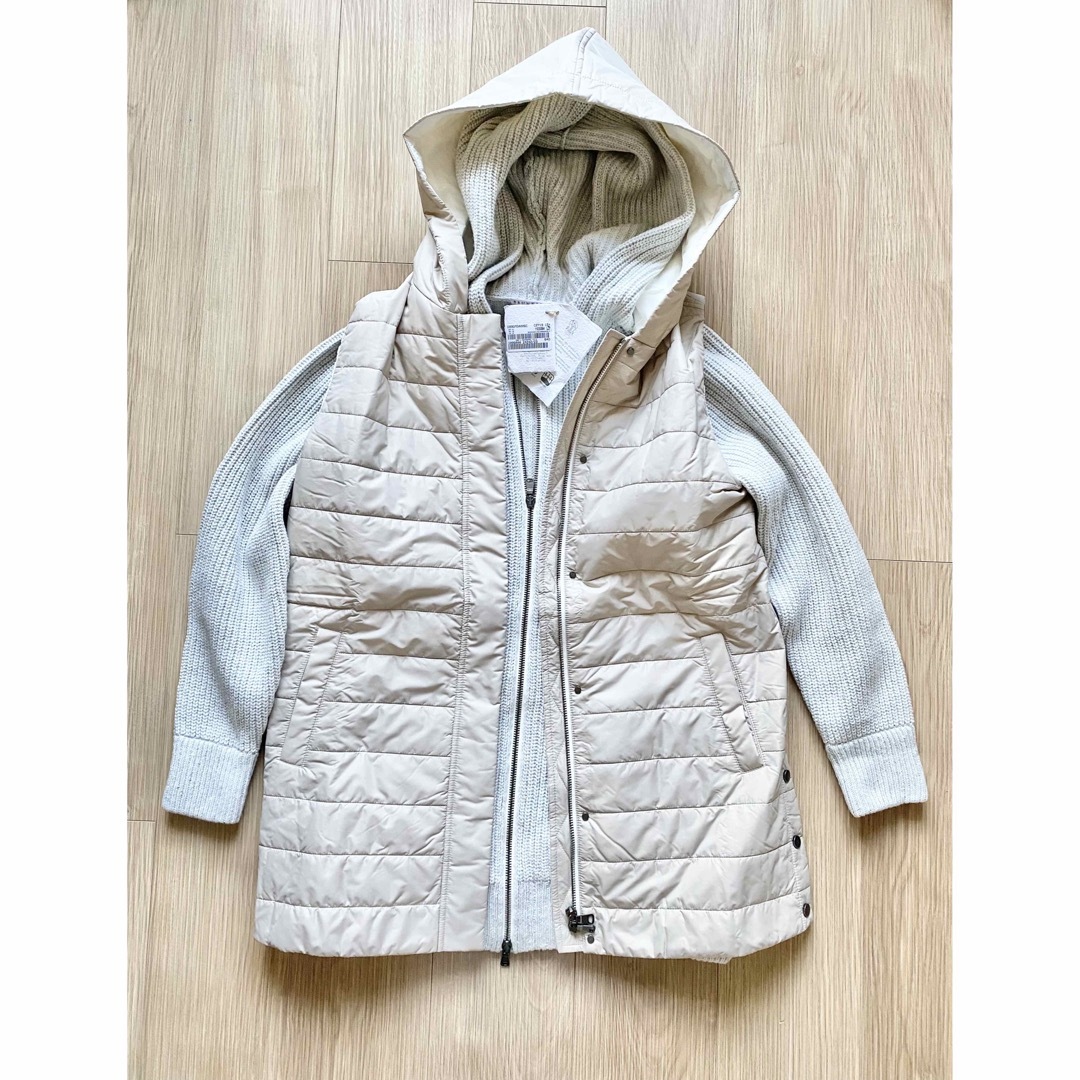 BRUNELLO CUCINELLI(ブルネロクチネリ)の新品 ブルネロクチネリ ブルネロ カシミア ニット ダウン コート ジャケット レディースのジャケット/アウター(ダウンコート)の商品写真