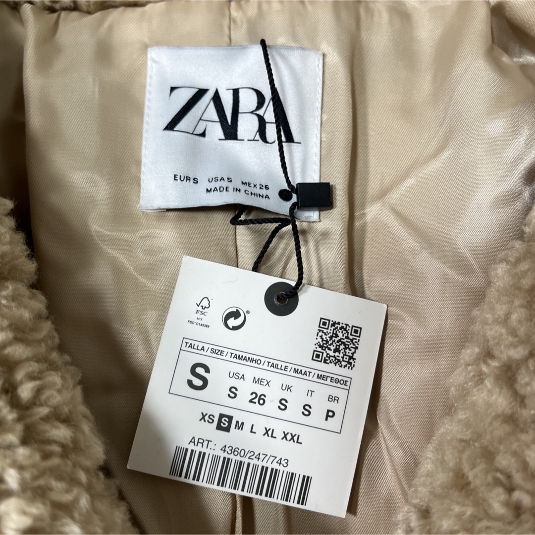 ZARA(ザラ)の【新品】ZARA ザラ　テディベアコート ボアロングコート チェスターコート　S レディースのジャケット/アウター(ロングコート)の商品写真