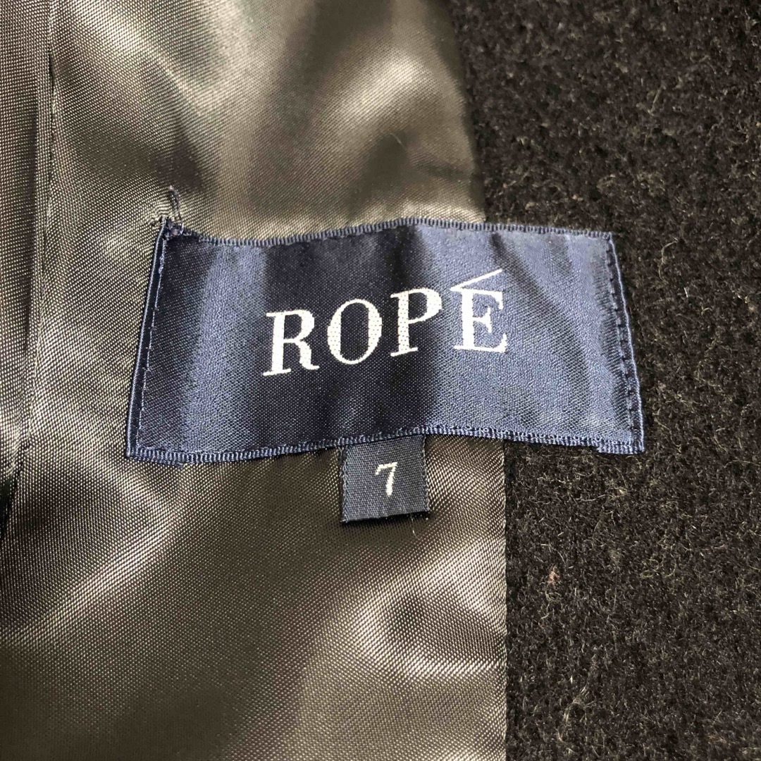 ROPE’(ロペ)のロペ　ウールショートコート　黒　7号 レディースのジャケット/アウター(チェスターコート)の商品写真