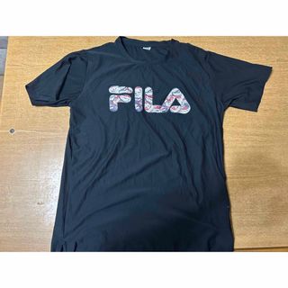 フィラ(FILA)のFILA 黒ロゴTシャツ　L フィラ(Tシャツ/カットソー(半袖/袖なし))