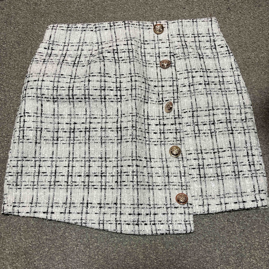 最終値下げ　S ミニスカート　ツイード　ボタン レディースのスカート(ミニスカート)の商品写真