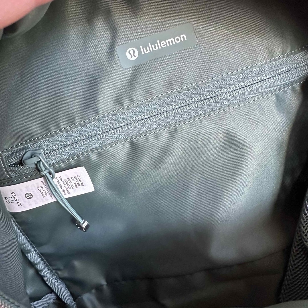 lululemon(ルルレモン)のCity Adventurer バックパック ミニ 11L レディースのバッグ(リュック/バックパック)の商品写真