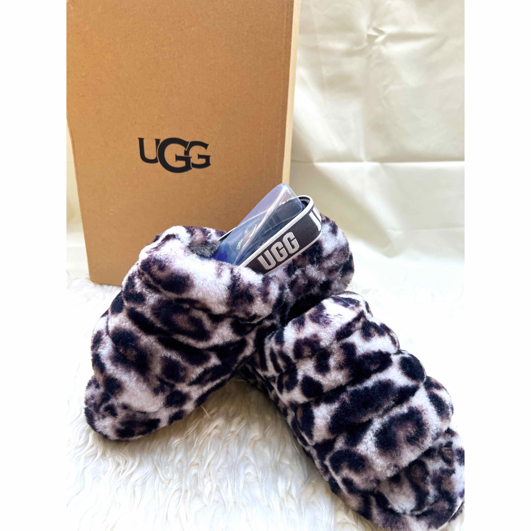 靴/シューズ新品　UGG