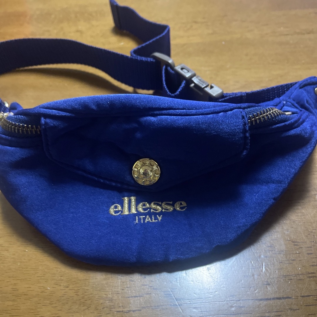 ellesse(エレッセ)の90s Ellesse エレッセボディ ウエストバッグ ヒップバッグ レディースのバッグ(ボディバッグ/ウエストポーチ)の商品写真