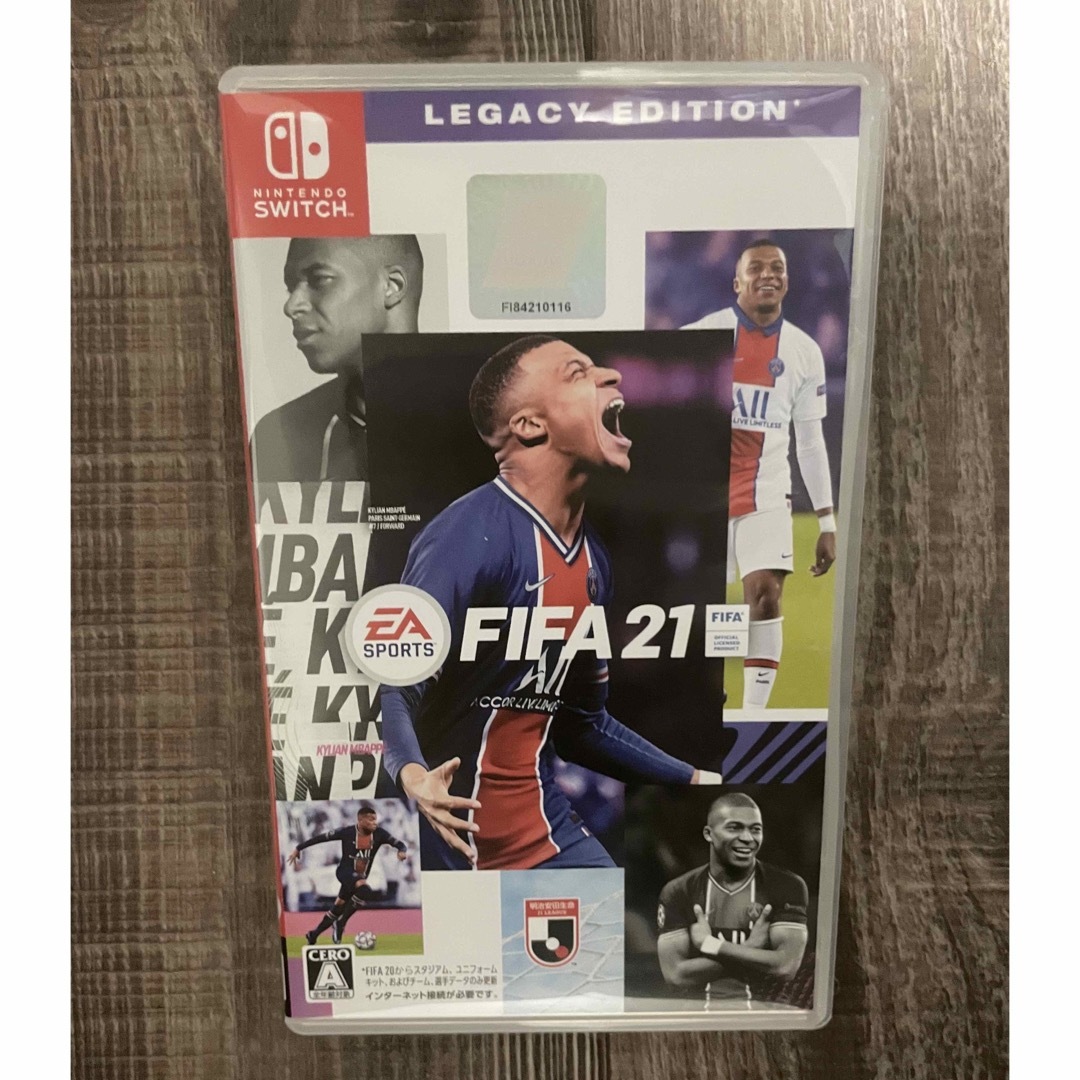 Nintendo Switch(ニンテンドースイッチ)のFIFA21  Legacy Edition エンタメ/ホビーのゲームソフト/ゲーム機本体(家庭用ゲームソフト)の商品写真