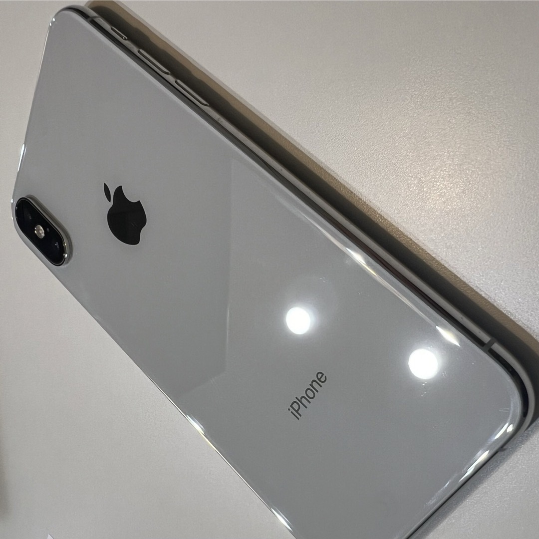 iPhone xs 256G simフリー