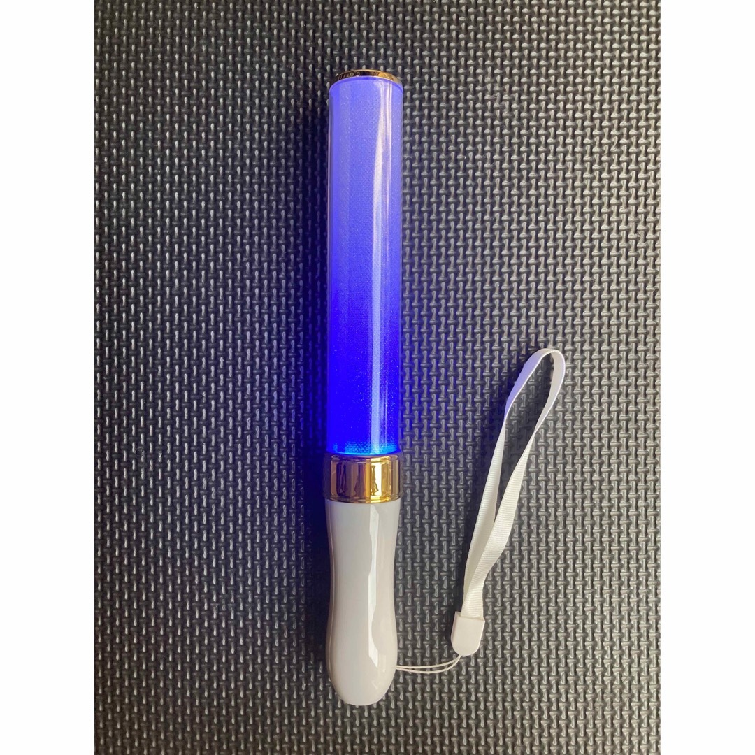 15色のカラーチェンジ・スティック型LEDペンライト 2本セット エンタメ/ホビーの声優グッズ(ペンライト)の商品写真