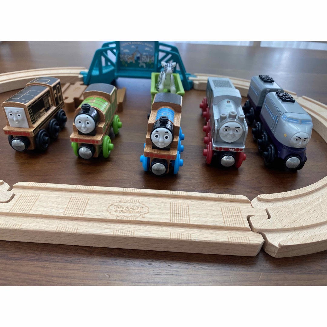 トーマス木製レールセット⭐︎生産終了品⭐︎の通販 by トーマス木製レールセット⭐︎生産終了品⭐︎の通販 by