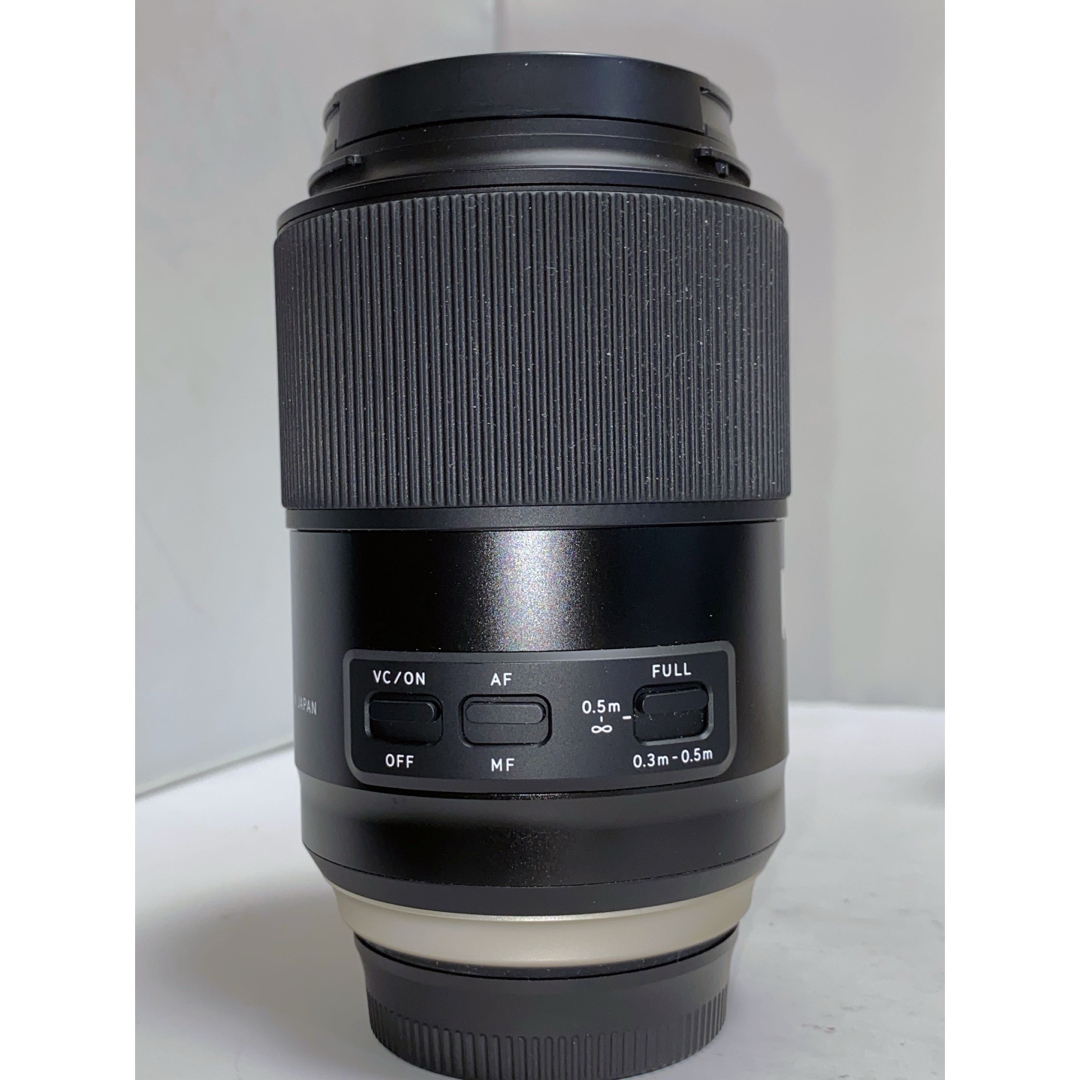 TAMRON(タムロン)のTAMRON SP 90mm F2.8 Di macro 1:1 VC USD スマホ/家電/カメラのカメラ(レンズ(単焦点))の商品写真